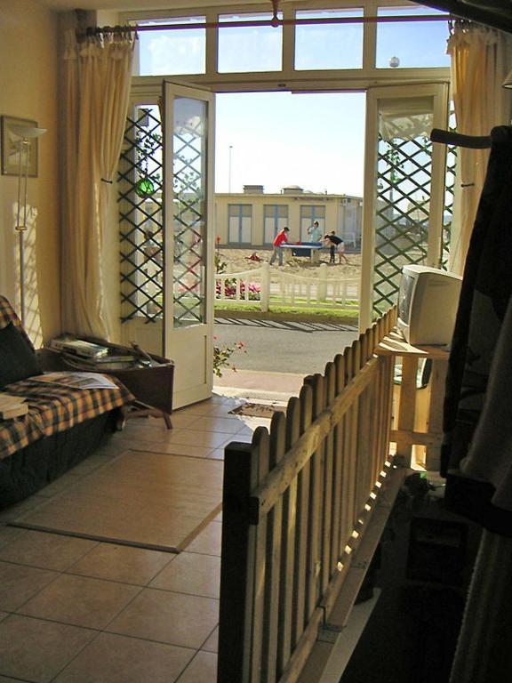 Paradis Les Pieds Sur Le Sable Trouville Palace Cameră foto