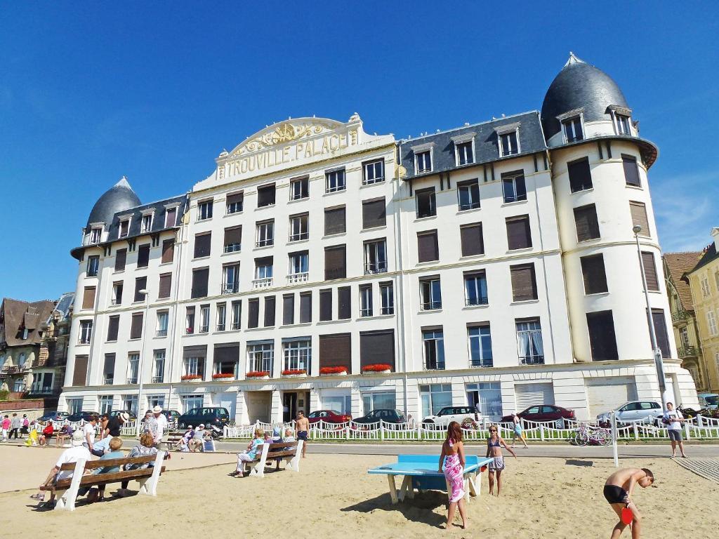 Paradis Les Pieds Sur Le Sable Trouville Palace Cameră foto